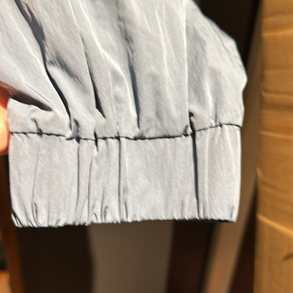 YOGAlicious Slate Blue Wind Breaker. Cute Oversized front Pocket locket! Size XL - Picture 5 of 5